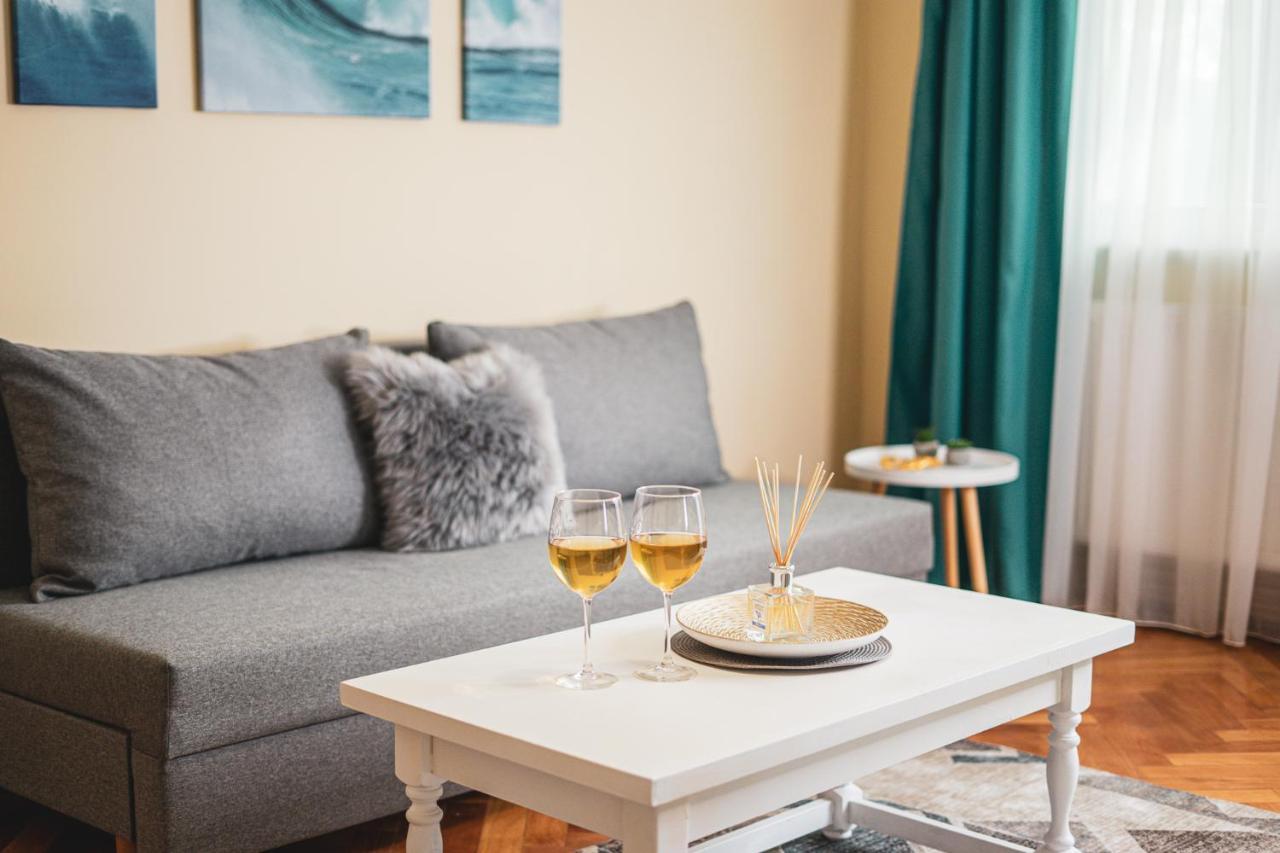Central And Modern Apartment With Free Parking Тимишоара Екстериор снимка